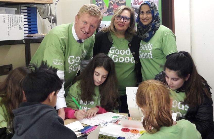 Oliver Dowden MP at Mitzvah Day at Goods for Good, Borehamwood - 19.11.17