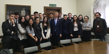 Oliver Dowden MP with pupils from Dame Alice Owen's School - 08.11.16 